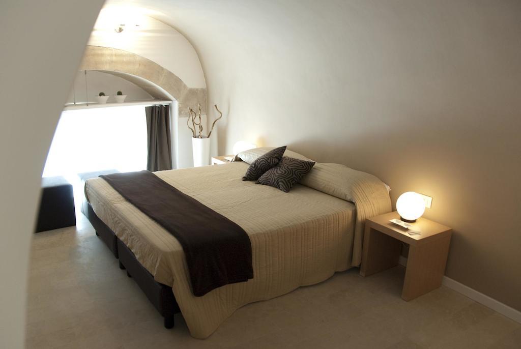 Bed and Breakfast Le Stanze Del Sole Ragusa Habitación foto